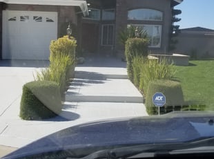 Bush Trimming by Orlando Miranda for John M. in Chula Vista, CA