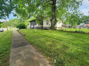 Kristen F.'s Lawn Service service result