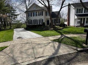 Leaf Removal by Leonardo Feliciano for Cheryl K. in New Albany, OH
