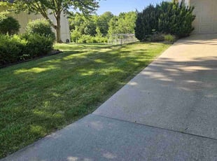 Jason E.'s Lawn Maintenance service result