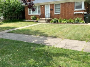 Stacy S.'s Lawn Care service result