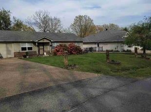 Phyllis B.'s Lawn Service service result