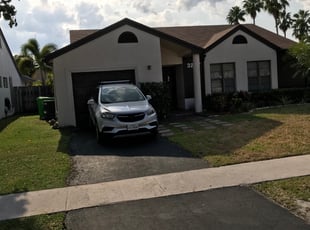 Bush Trimming by Deon Louistal for Joyce L. in Sunrise, FL