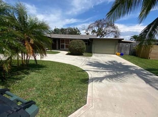 Bush Trimming by Austin Way for Zvi W. in Boca Raton, FL