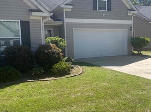 Gabrielle R.'s Lawn Service service result