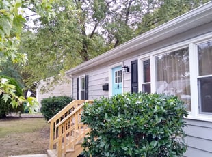 Bush Trimming by Kevin Wilcox for Michelle L. in Sandston, VA