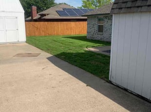 Lisa L.'s Lawn Maintenance service result