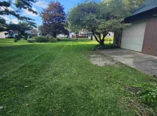 Derek M.'s Lawn Mowing Service service result