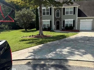 Dawn G.'s Lawn Maintenance service result