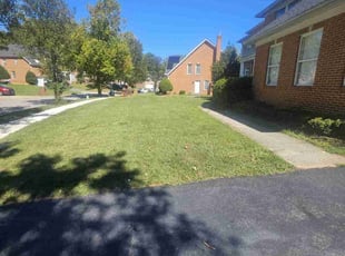 Joni L.'s Lawn Service service result
