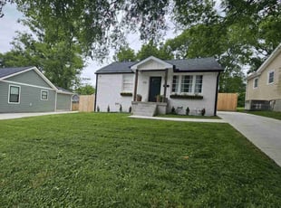 Jill C.'s Lawn Maintenance service result