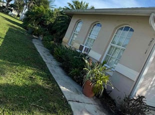 Bush Trimming by Edgar Camacho-Rebollar for Gary G. in Port St. Lucie, FL