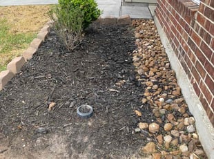 Weeding by David Hobson for April W. in Conroe, TX