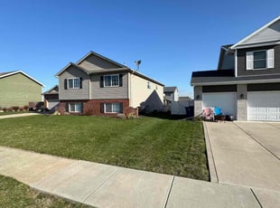 Margie H.'s Lawn Maintenance service result