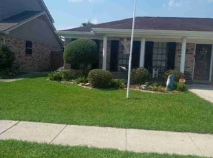 Bush Trimming by Terry Felo for William C. in Harvey, LA