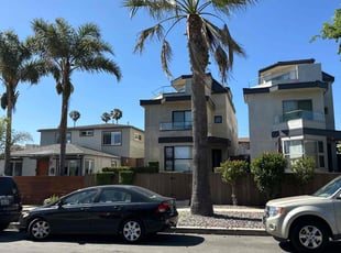 Bush Trimming by Nicholas Poulsen for Michael F. in San Diego, CA
