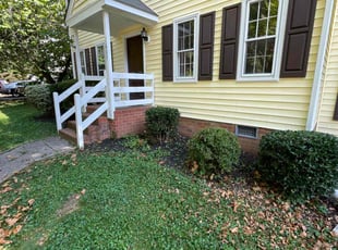 Bush Trimming by Chris Thomas for Karl K. in Richmond, VA