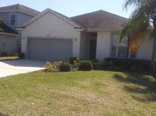 Bush Trimming by Ronaldo Duncan for Raymond E. in Palm Bay, FL