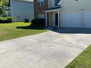 Rose R.'s Lawn Service service result