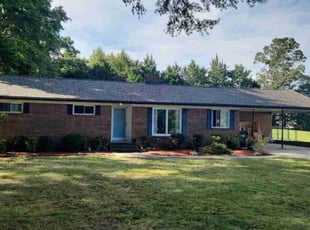 Debra W.'s Lawn Maintenance service result