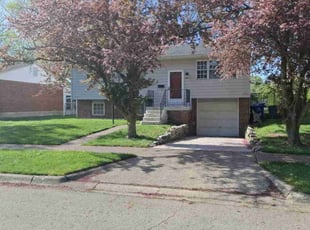 Susan S.'s Lawn Maintenance service result