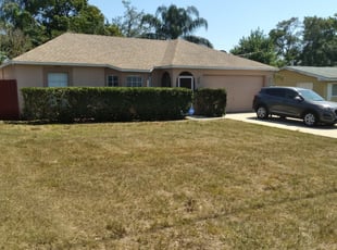 Bush Trimming by Kimberly Gray for Harry H. in Deltona, FL