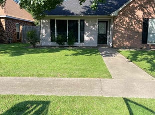 Nicole B.'s Lawn Care service result