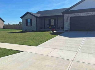 Tracy W.'s Lawn Maintenance service result