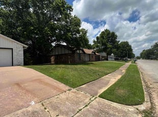 Lori C.'s Lawn Care service result