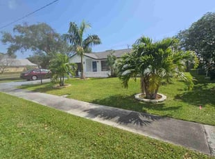 Lindsay A.'s Lawn Service service result