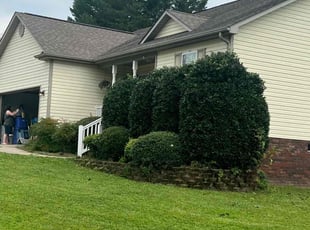 Bush Trimming by Marcus Baker for Russell W. in Concord, NC