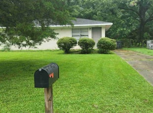 Latoya L.'s Lawn Service service result