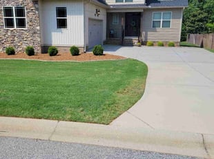 Carolyn G.'s Lawn Service service result