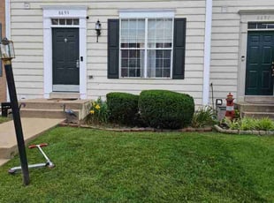 Bush Trimming by Rose Valle for Yisell S. in Bristow, VA