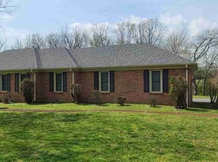 Bush Trimming by Timothy Peak for Frank W. in Gallatin, TN