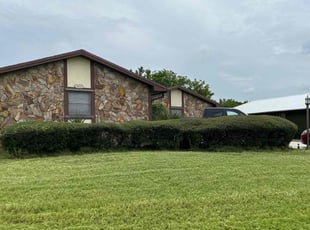 Bush Trimming by Michael Banmah for Courtney B. in Port St. Lucie, FL
