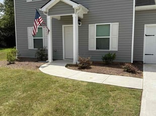 Jeannette B.'s Flower Bed Weeding service result