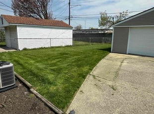 Kristen S.'s Grass Cutting service result