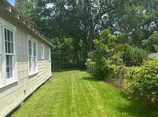 robert l.'s Lawn Service service result