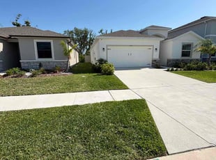 Tiffanie M.'s Lawn Maintenance service result