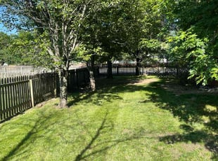 Gloria L.'s Lawn Maintenance service result