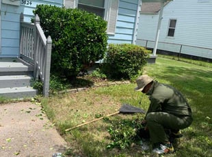 Bush Trimming by Darren Young for Kevin F. in Norfolk, VA