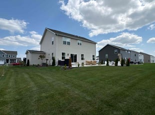 Julie d.'s Yard Cutting service result