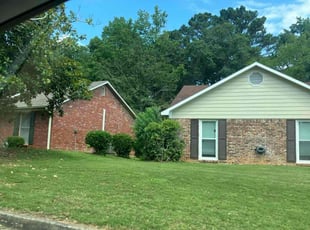 Amber K.'s Bush Trimming service result