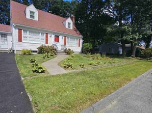 Patricia O.'s Lawn Maintenance service result