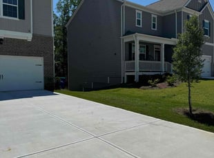 Harland H.'s Lawn Maintenance service result