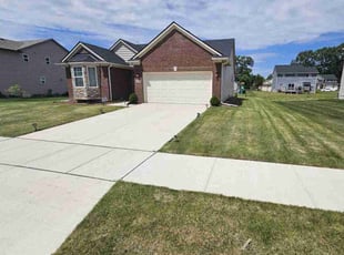 Bruce Y.'s Lawn Mowing Service service result