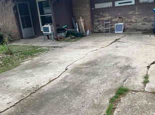 Leaf Removal by Adolfo Gonzalez Castaneda for Henry G. in DeSoto, TX