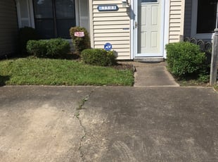 Bush Trimming by Shawn Darland for Jennifer C. in Virginia Beach, VA
