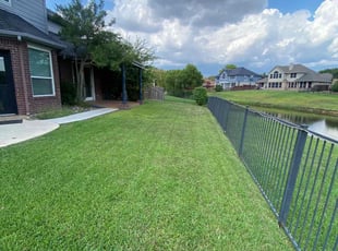 Erin H.'s Lawn Mowing service result